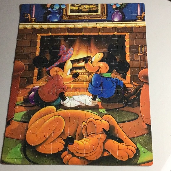2 🧩🧩100 piece Disney Friends puzzles. The collection of friends is new. - Picture 2 of 7